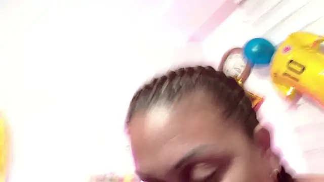 Snapshot of scarlettbooty chatting on July 1, 10:48 am scarlettbooty online show from July 1, 10:48 am