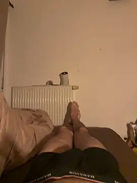 Yves1999 online show from March 3, 4:43 am