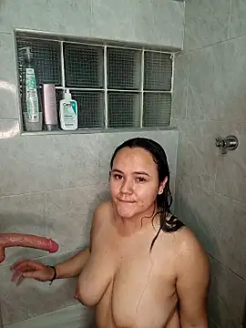 mandy-moore online show from April 4, 9:21 pm