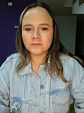 mandy-moore online show from April 16, 4:02 am