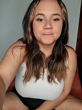 mandy-moore online show from May 31, 5:51 pm