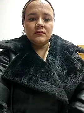 mandy-moore online show from April 19, 4:13 am