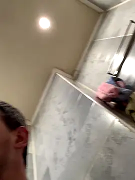 Snapshot of Maxpeins chatting on December 14, 5:18 pm Maxpeins online show from December 14, 5:18 pm