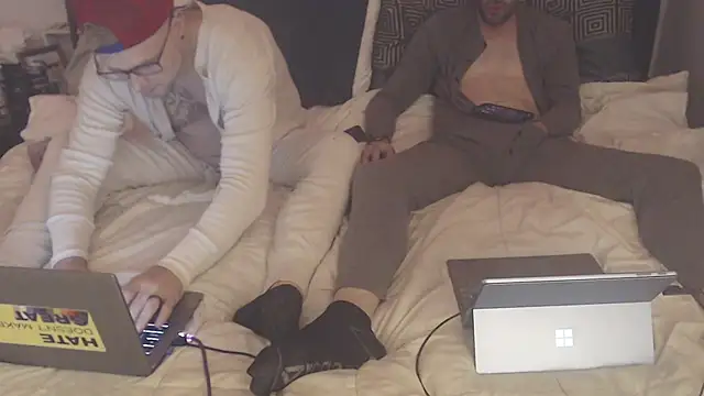 weknowourworth6999 online show from October 31, 2:30 am