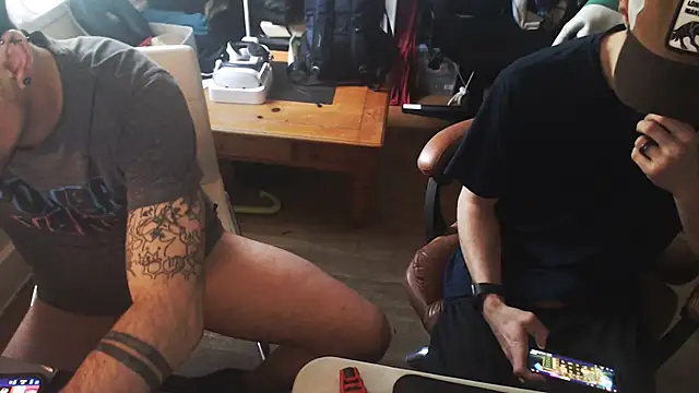 weknowourworth6999 online show from May 7, 2:53 pm
