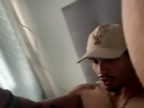 Snapshot of salvadorsneakerfreak chatting on September 14, 10:21 pm salvadorsneakerfreak online show from September 14, 10:21 pm