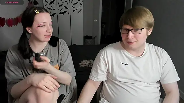 JayMollyy online show from April 15, 7:58 pm