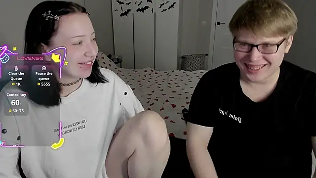 Snapshot of JayMollyy chatting on January 14, 6:11 pm JayMollyy online show from January 14, 6:11 pm