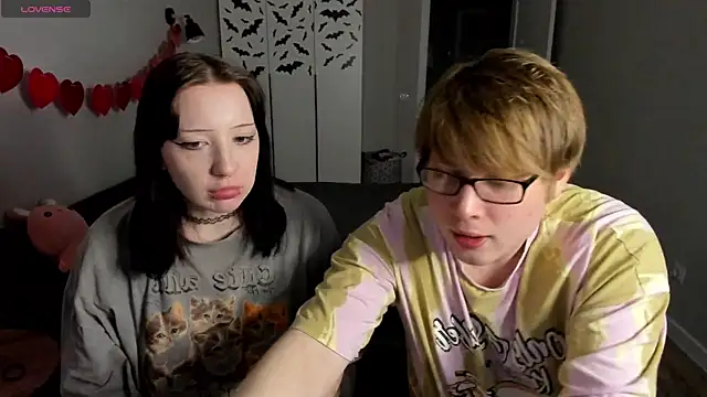 JayMollyy online show from April 14, 4:56 pm