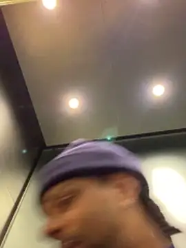 Nitobooy77 online show from April 17, 1:25 pm