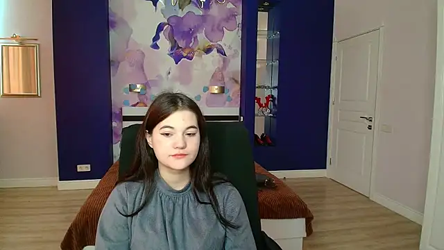 Snapshot of ElinaMils chatting on March 4, 12:33 pm ElinaMils online show from March 4, 12:33 pm