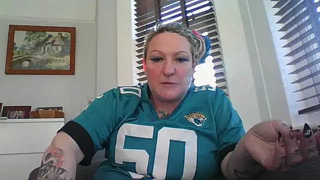 Snapshot of livieblainn chatting on March 3, 3:54 pm livieblainn online show from March 3, 3:54 pm