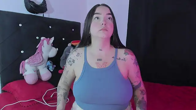 Celestte online show from December 17, 1:32 am