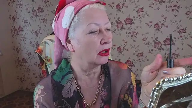 Maya Mayflower online show from October 16, 4:10 am