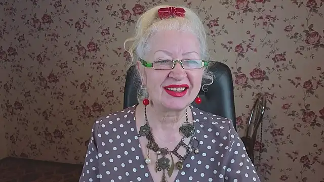 Maya Mayflower online show from January 13, 3:10 am