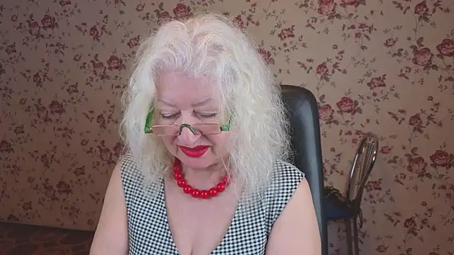 Maya Mayflower online show from January 19, 3:10 am