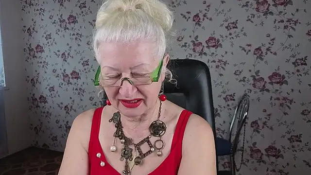 Maya Mayflower online show from September 18, 4:04 am