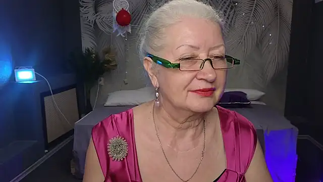 Maya Mayflower online show from March 17, 12:25 pm