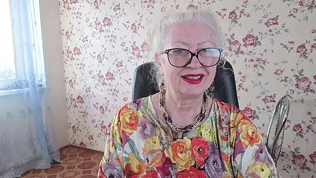 Maya Mayflower online show from September 21, 3:55 am