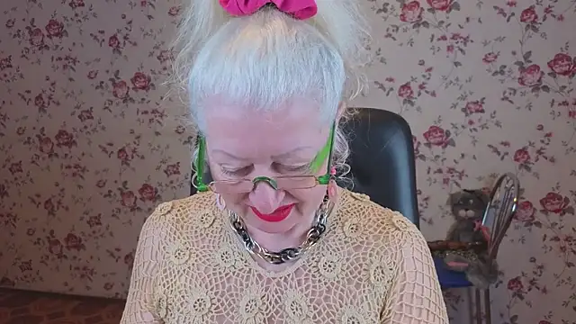 Maya Mayflower online show from April 9, 3:08 am