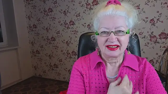 Maya Mayflower online show from November 21, 4:00 am