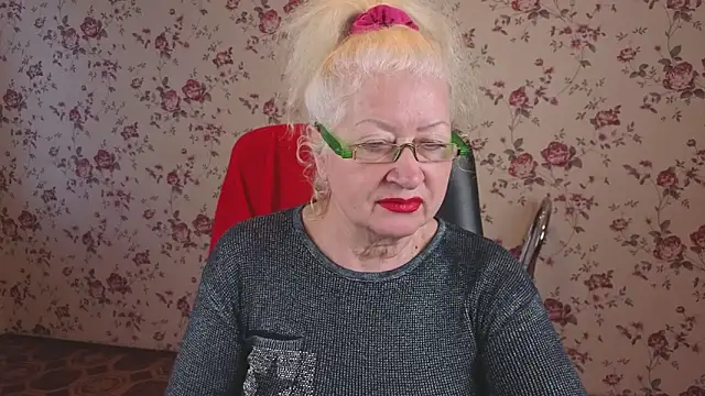 Maya Mayflower online show from October 27, 4:02 am