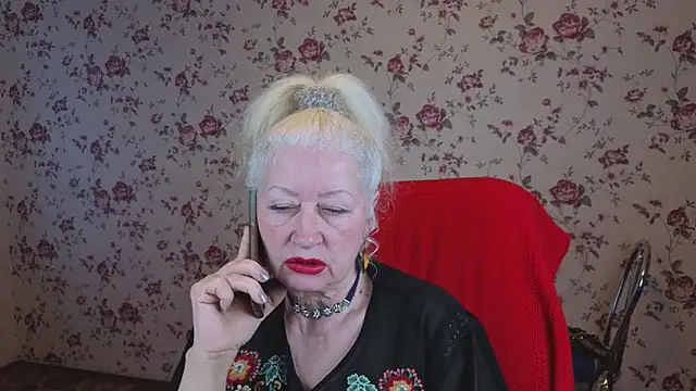 Maya Mayflower online show from November 30, 4:57 am