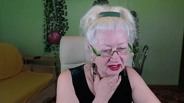 Maya Mayflower online show from September 27, 4:40 am