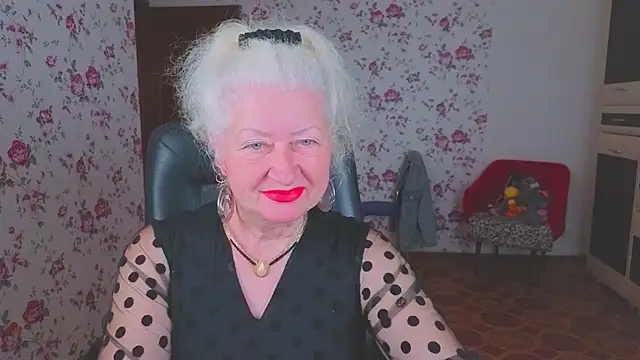 Maya Mayflower online show from June 1, 3:40 am