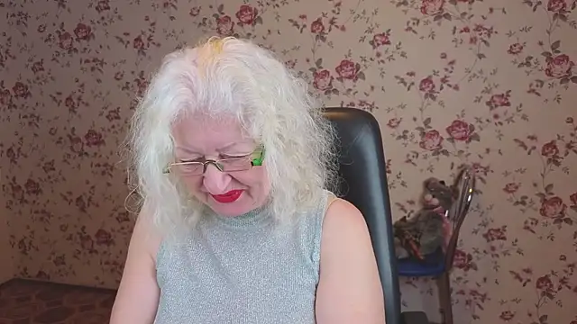 Maya Mayflower online show from January 15, 2:48 am