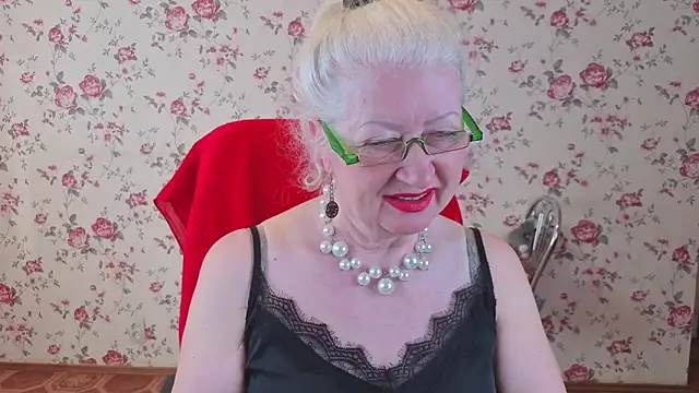 Maya Mayflower online show from April 17, 3:42 am