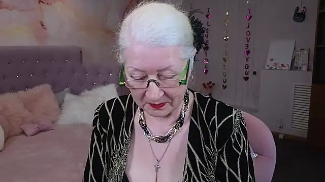 Maya Mayflower online show from March 18, 12:17 pm