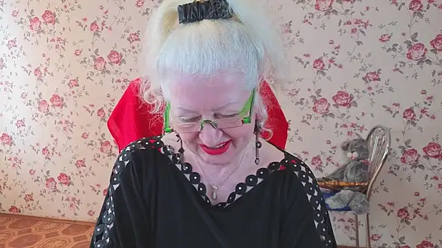 Maya Mayflower online show from April 11, 7:45 am