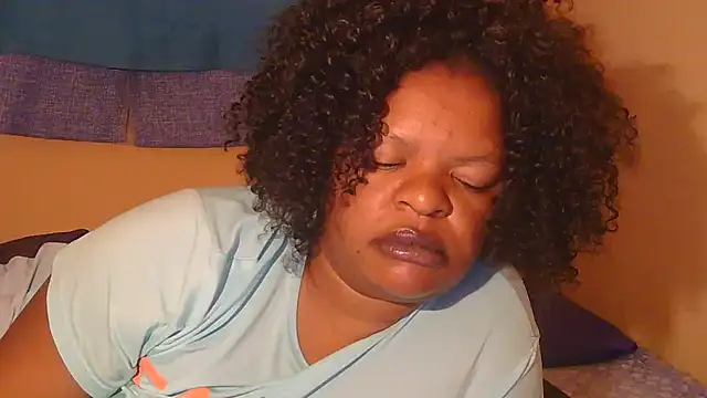 Snapshot of ebony_rose11 chatting on September 14, 9:37 pm ebony rose11 online show from September 14, 9:37 pm