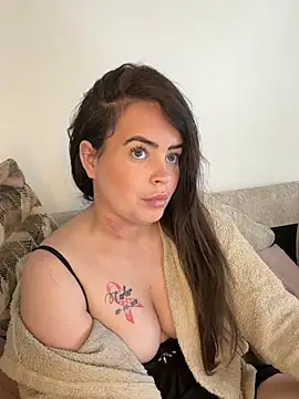 Sophie 23XX online show from April 3, 10:00 am