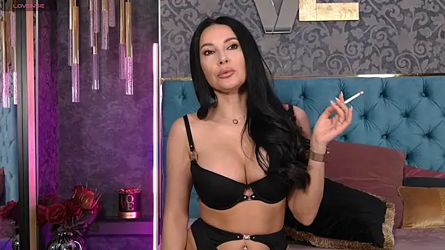 Vanessao1 online show from April 7, 7:21 am