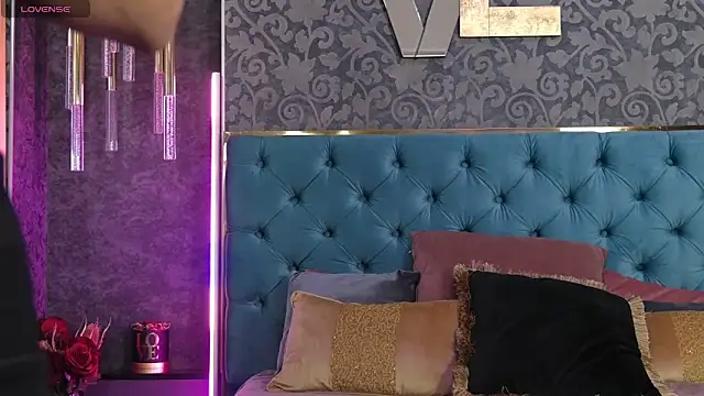 Vanessao1 online show from May 4, 5:33 am