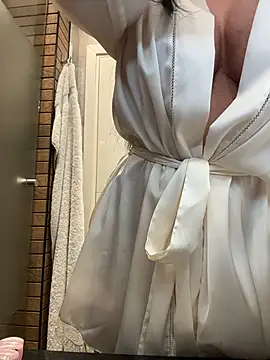 Vanessao1 online show from April 1, 6:59 am