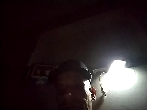 karlossan24 online show from April 18, 2:41 pm