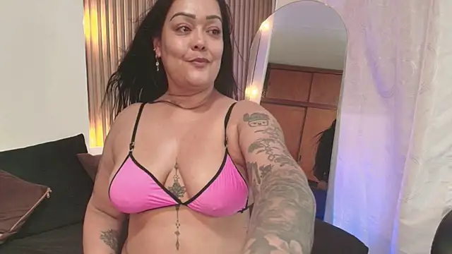 Snapshot of violeta_delavega1 chatting on March 11, 11:15 pm violeta delavega1 online show from March 11, 11:15 pm