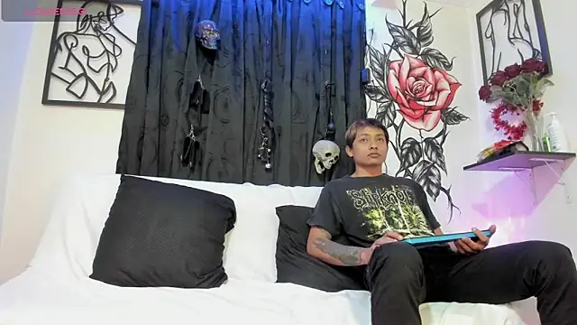 KratosAfroditacs online show from March 21, 3:57 pm