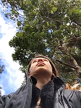 KratosAfroditacs online show from April 11, 8:23 pm