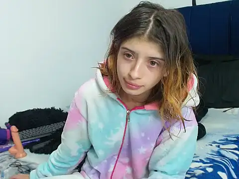 KratosAfroditacs online show from November 20, 5:19 am