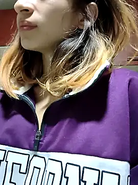 KratosAfroditacs online show from February 21, 1:13 pm