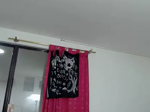 KratosAfroditacs online show from November 15, 8:35 pm