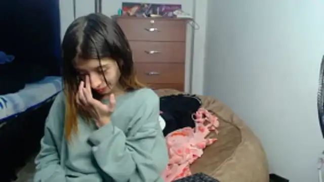 KratosAfroditacs online show from March 29, 6:53 pm