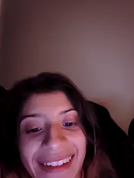 KratosAfroditacs online show from April 5, 7:48 am