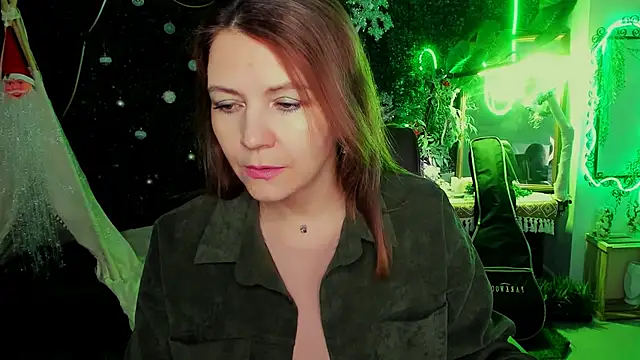 NicoleHitman online show from February 5, 9:16 am