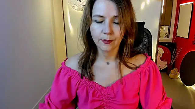 NicoleHitman online show from March 31, 5:04 pm