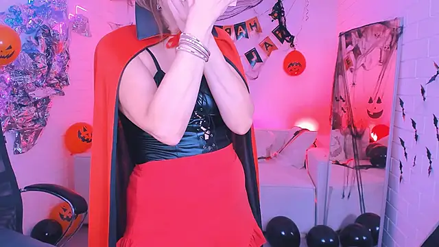 NicoleHitman online show from October 31, 5:37 am